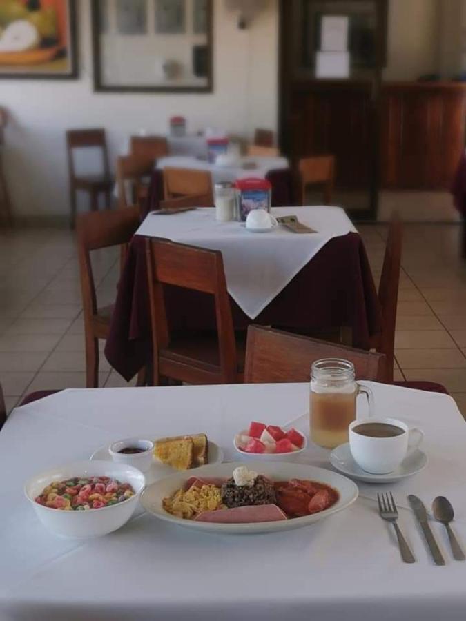 Hotel La Siesta Liberia Eksteriør bilde