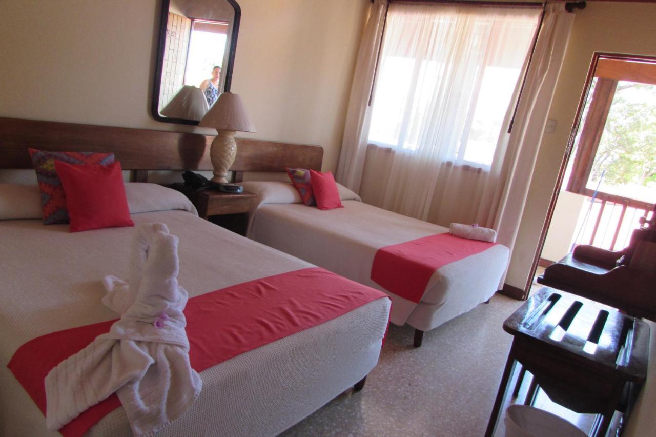 Hotel La Siesta Liberia Eksteriør bilde